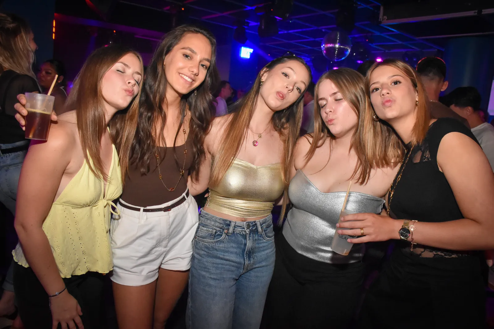 Couverture du reportage Saturday Night ✨