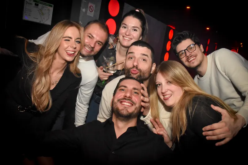Couverture du reportage Clubbing 🪩