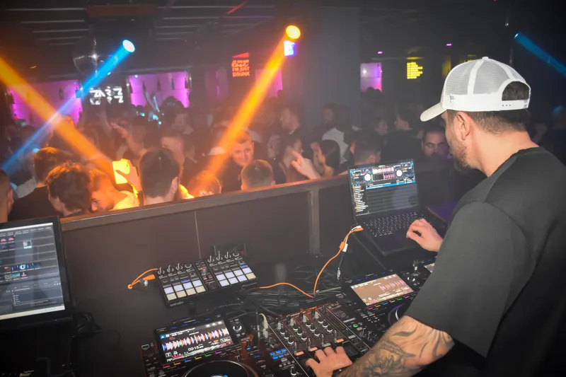 Photo de la soirée Raza 🎧