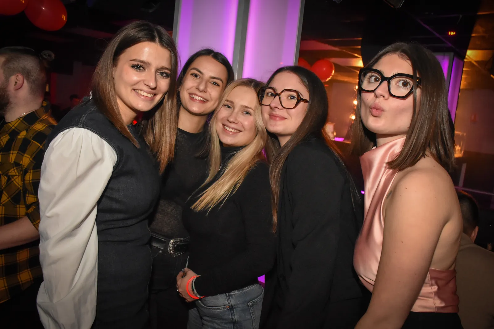 Couverture du reportage La Célibataire 💘
