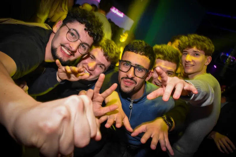 Photo de la soirée DJ Mast - Génération 2000 ✨