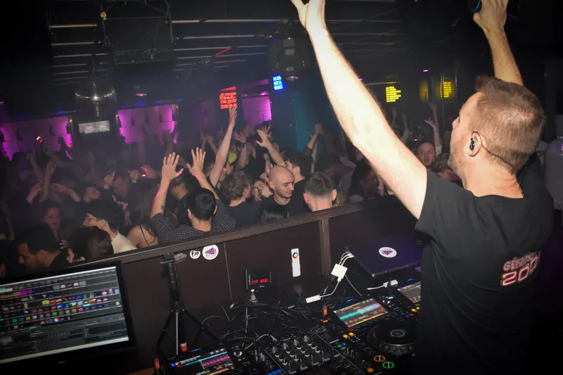 Photo de la soirée DJ Mast - Génération 2000 ✨