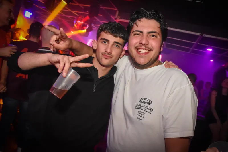 Photo de la soirée DJ Fou - Carrément Tubes 🎵