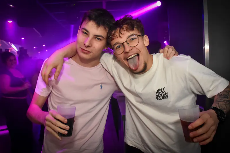 Photo de la soirée DJ Fou - Carrément Tubes 🎵