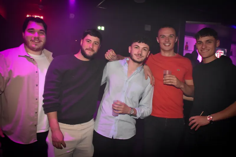 Photo de la soirée DJ Fou - Carrément Tubes 🎵