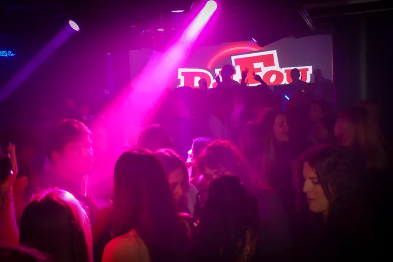 Photo de la soirée DJ Fou - Carrément Tubes 🎵