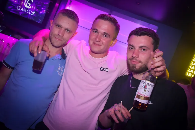 Photo de la soirée Génération Avril 🍾